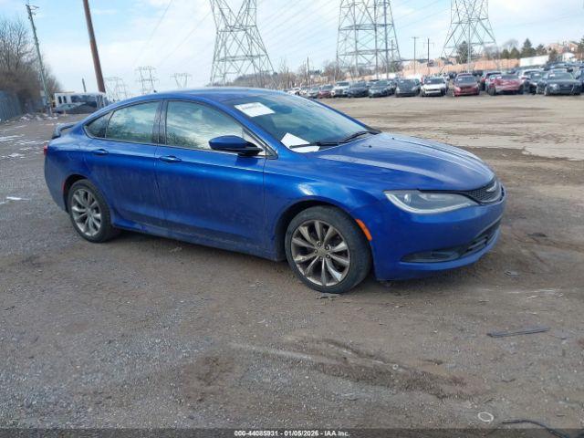  Salvage Chrysler 200