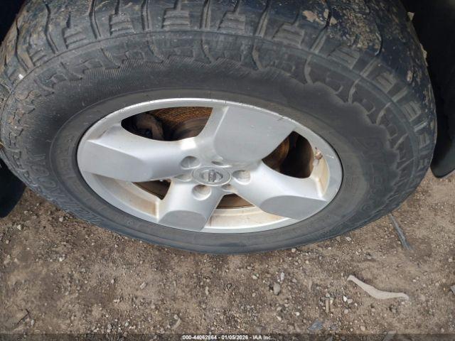 Nissan Frontier Le Image 10