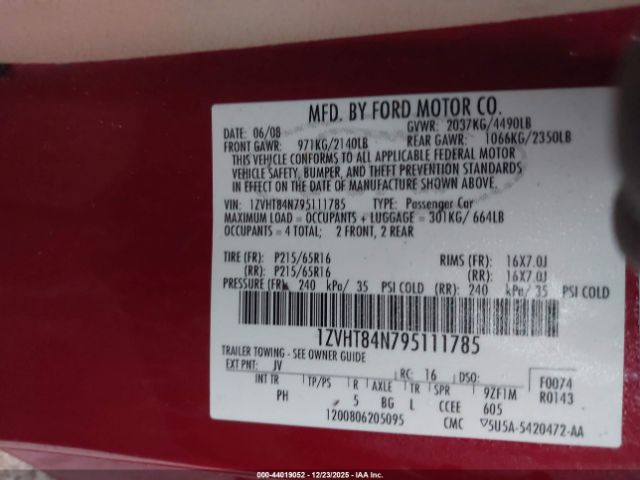 Ford Mustang Image 6