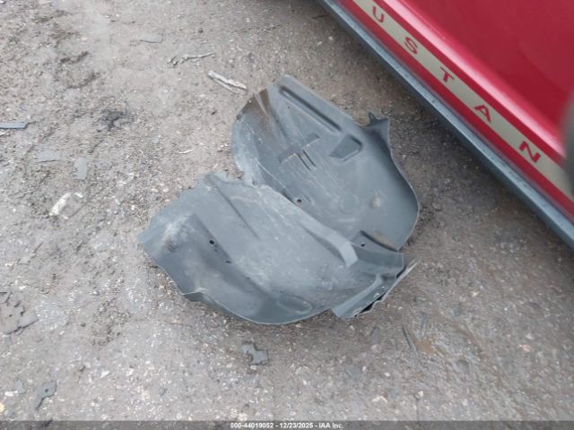 Ford Mustang Image 4