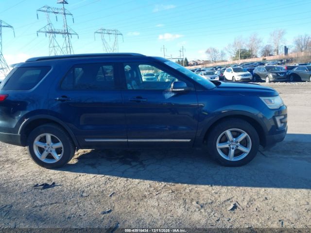 Ford Explorer Xlt Image 2