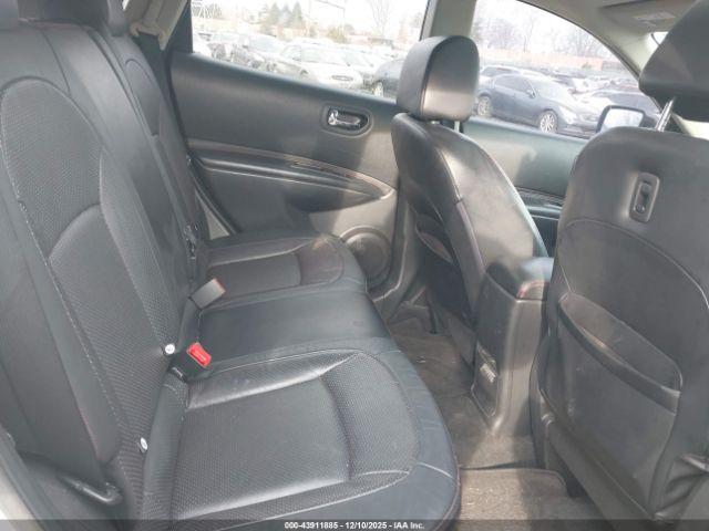 Nissan Rogue Image 4