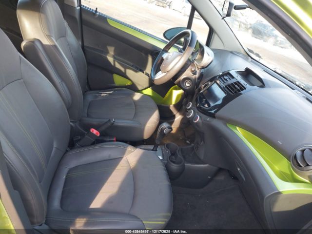 Chevrolet Spark 1lt Auto Image 2