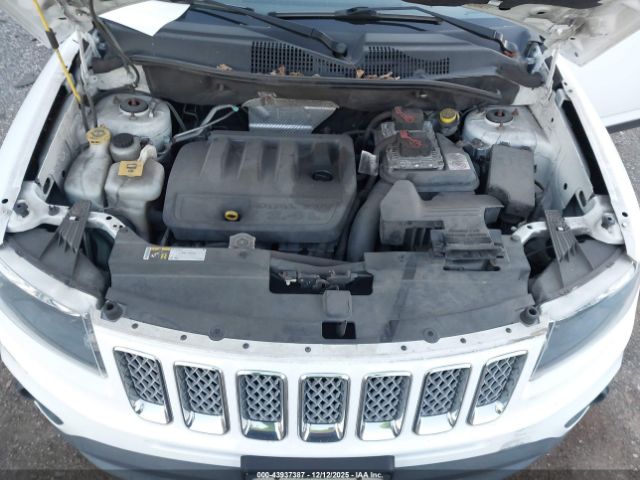 Jeep Compass Latitude 4x4 Image 15