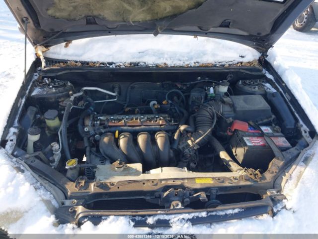 Toyota Corolla Le Image 8