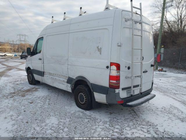 Mercedes-Benz Sprinter 2500 Normal Roof Image 10