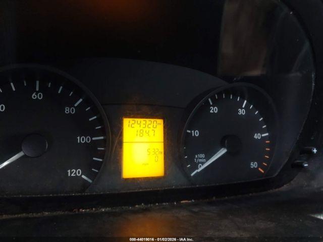 Mercedes-Benz Sprinter 2500 Normal Roof Image 8