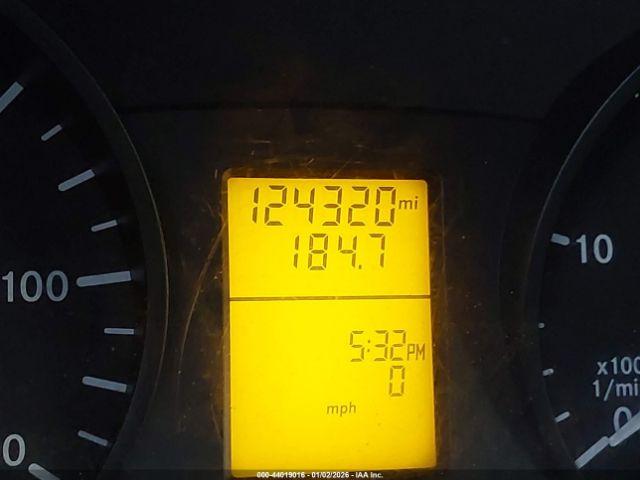 Mercedes-Benz Sprinter 2500 Normal Roof Image 4