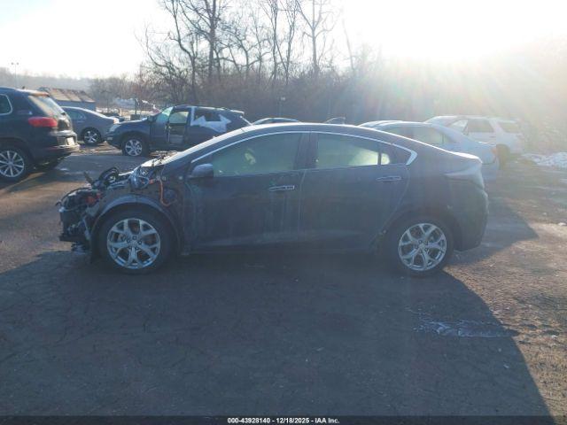 Chevrolet Volt Premier Image 7