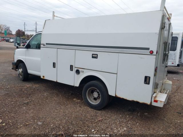 Chevrolet Express Work Van Image 6