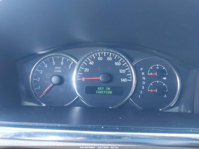 Buick LaCrosse Cxl Image 13