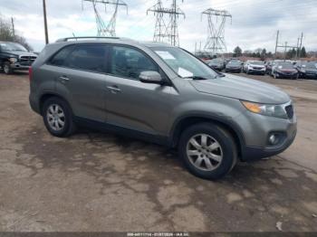 Salvage Kia Sorento