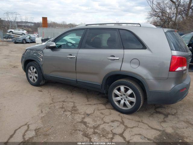 Kia Sorento Lx Image 4