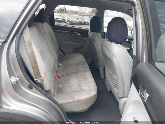 Kia Sorento Lx Image 10