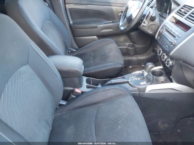 Mitsubishi Outlander Le Image 7