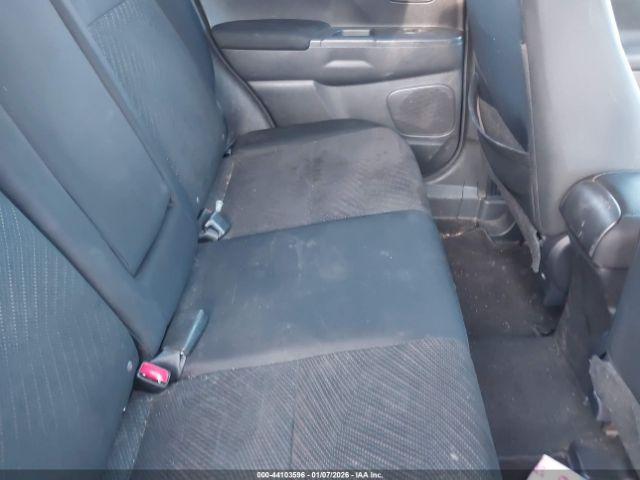 Mitsubishi Outlander Le Image 5