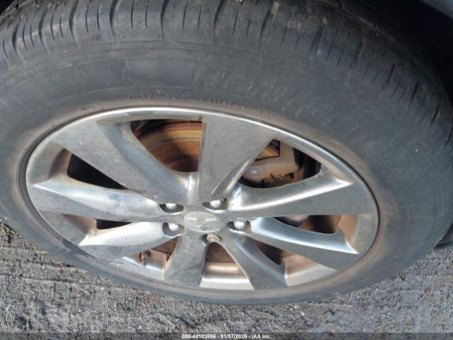 Mitsubishi Outlander Le Image 9