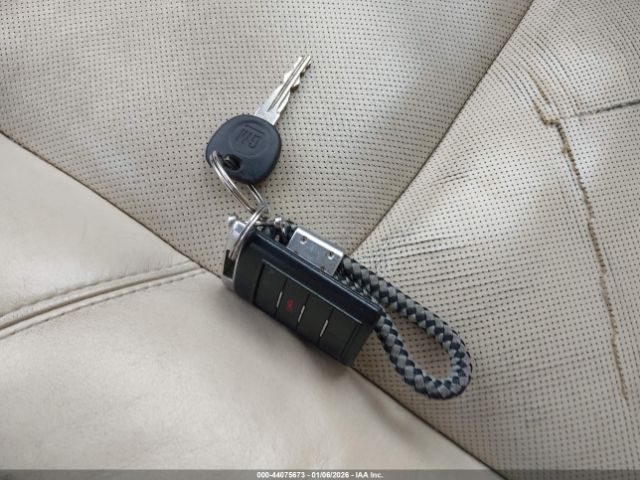 Cadillac Escalade Standard Image 10