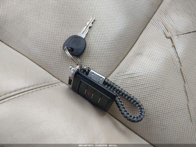 Cadillac Escalade Standard Image 10