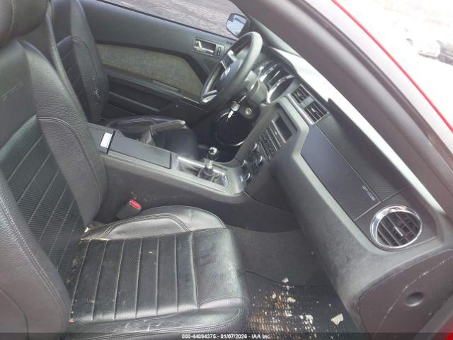 Ford Mustang Gt Premium Image 6