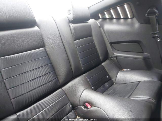 Ford Mustang Gt Premium Image 3