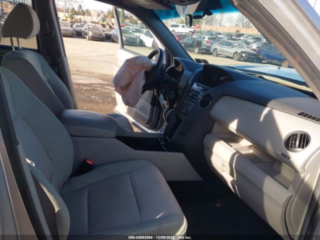 Honda Pilot Ex Image 12