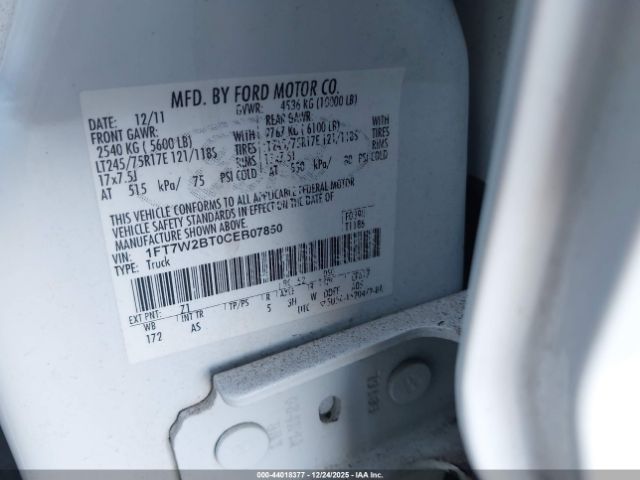 Ford F-250 Xl Image 2