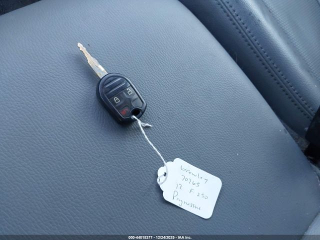 Ford F-250 Xl Image 4