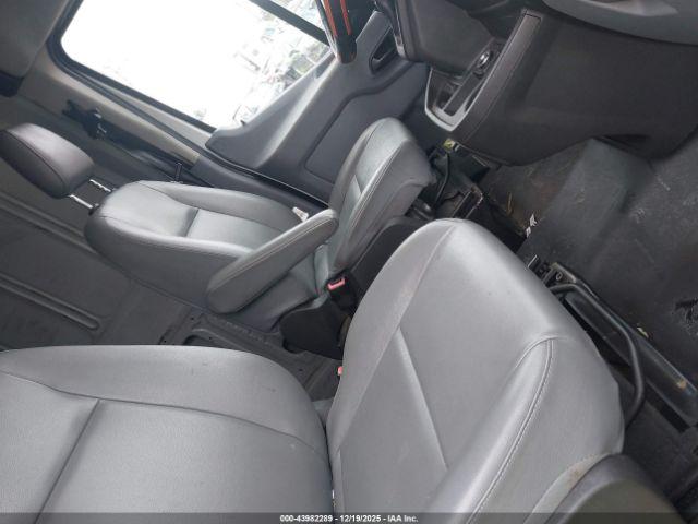 Ford Transit Image 5