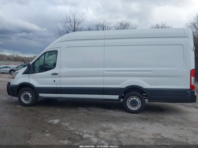 Ford Transit Image 16