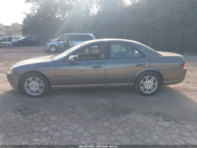 Lincoln LS V8 Image 2