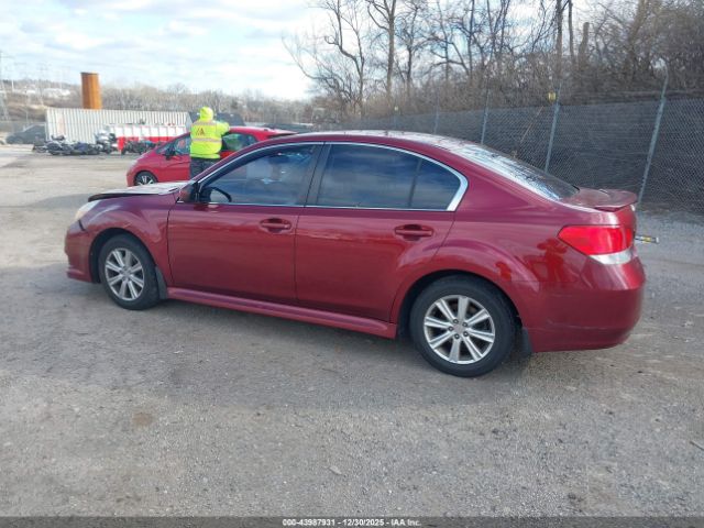 Subaru Legacy 2.5i Image 2