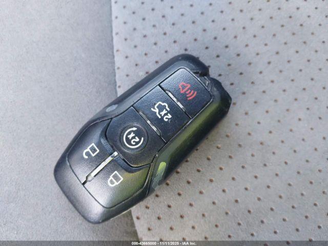 Ford Explorer Xlt Image 12