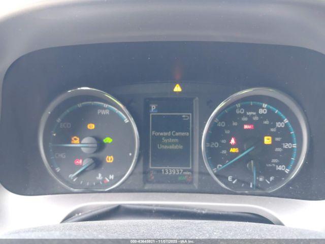 Toyota RAV4 Limited Image 4