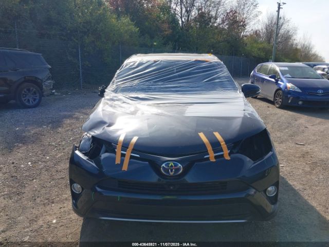 Toyota RAV4 Limited Image 12