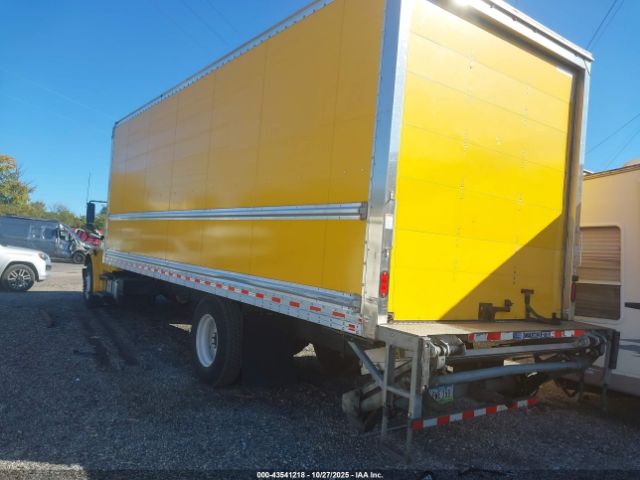 Freightliner M2 106 Image 11