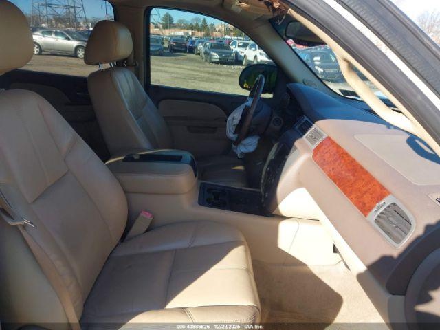 GMC Yukon Slt Image 16