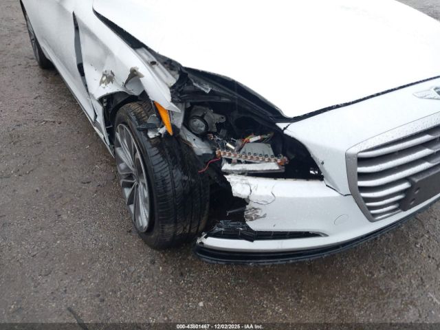 Hyundai Genesis 3.8 Image 10