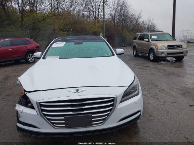 Hyundai Genesis 3.8 Image 13