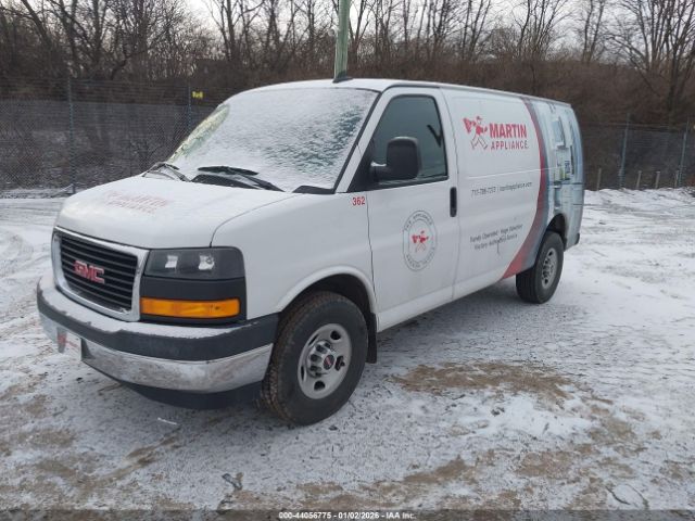 GMC Savana Work Van Image 13