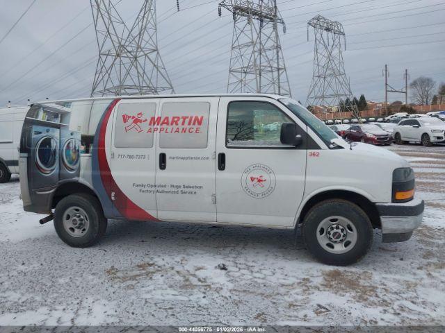 GMC Savana Work Van Image 4