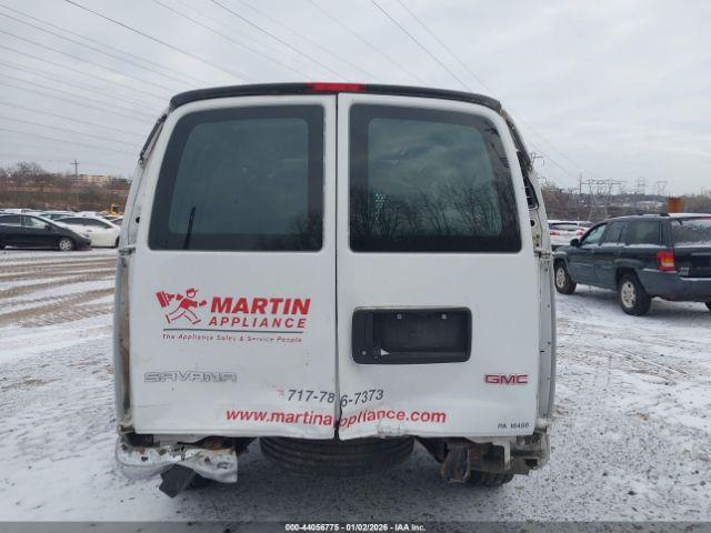 GMC Savana Work Van Image 6