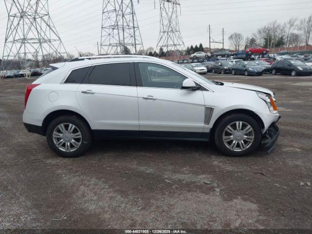 Cadillac SRX Luxury Collection Image 14