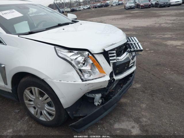 Cadillac SRX Luxury Collection Image 15