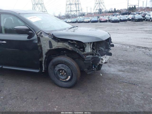 Nissan Pathfinder Sl Image 17