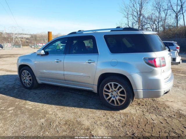 GMC Acadia Denali Image 7