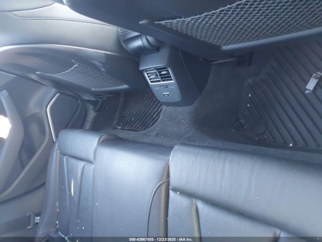 Audi A3 Premium Plus 45 Tfsi S Line Quattro S Tronic Image 8