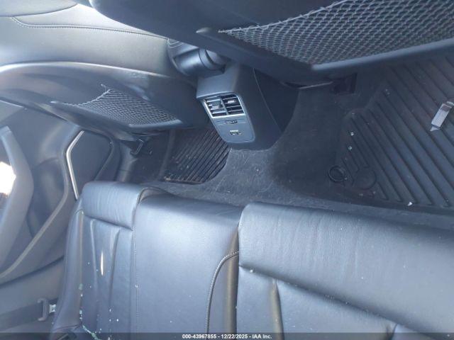 Audi A3 Premium Plus 45 Tfsi S Line Quattro S Tronic Image 8