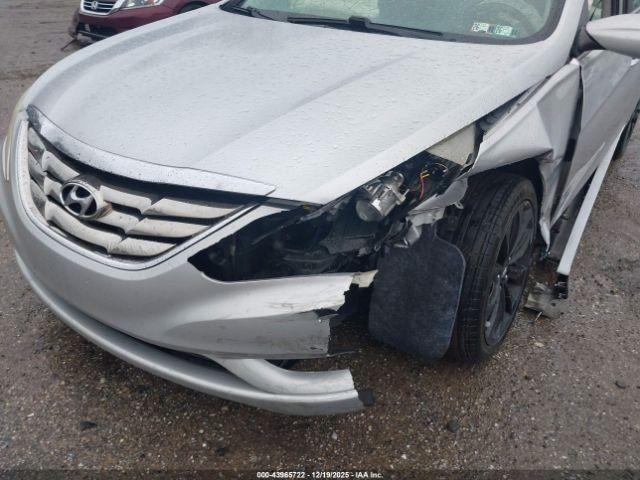 Hyundai SONATA Se 2.0t Image 4