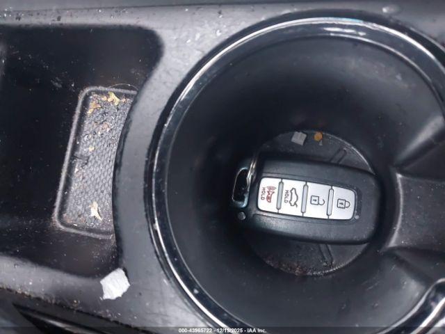 Hyundai SONATA Se 2.0t Image 12